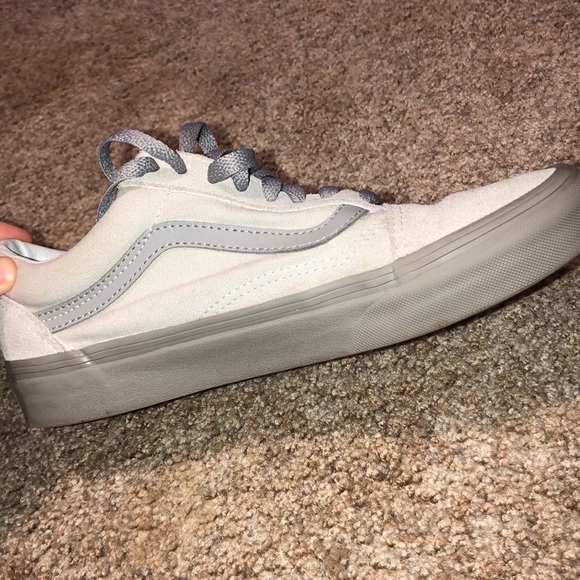 Vans - Picture 4 of 4